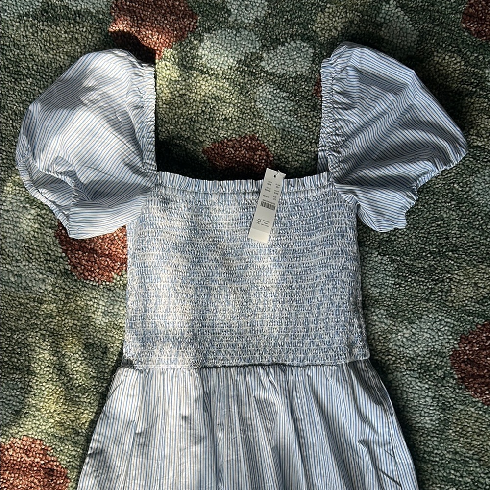 JCrew short sleeve smocked dress in stripe NWT XS